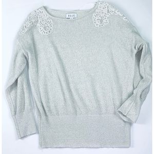 NWOT Elle Holiday Soft Lace Applique Sweater